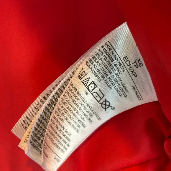 GAP Red THICK Puffer Jacket XS - Picture 4 of 5